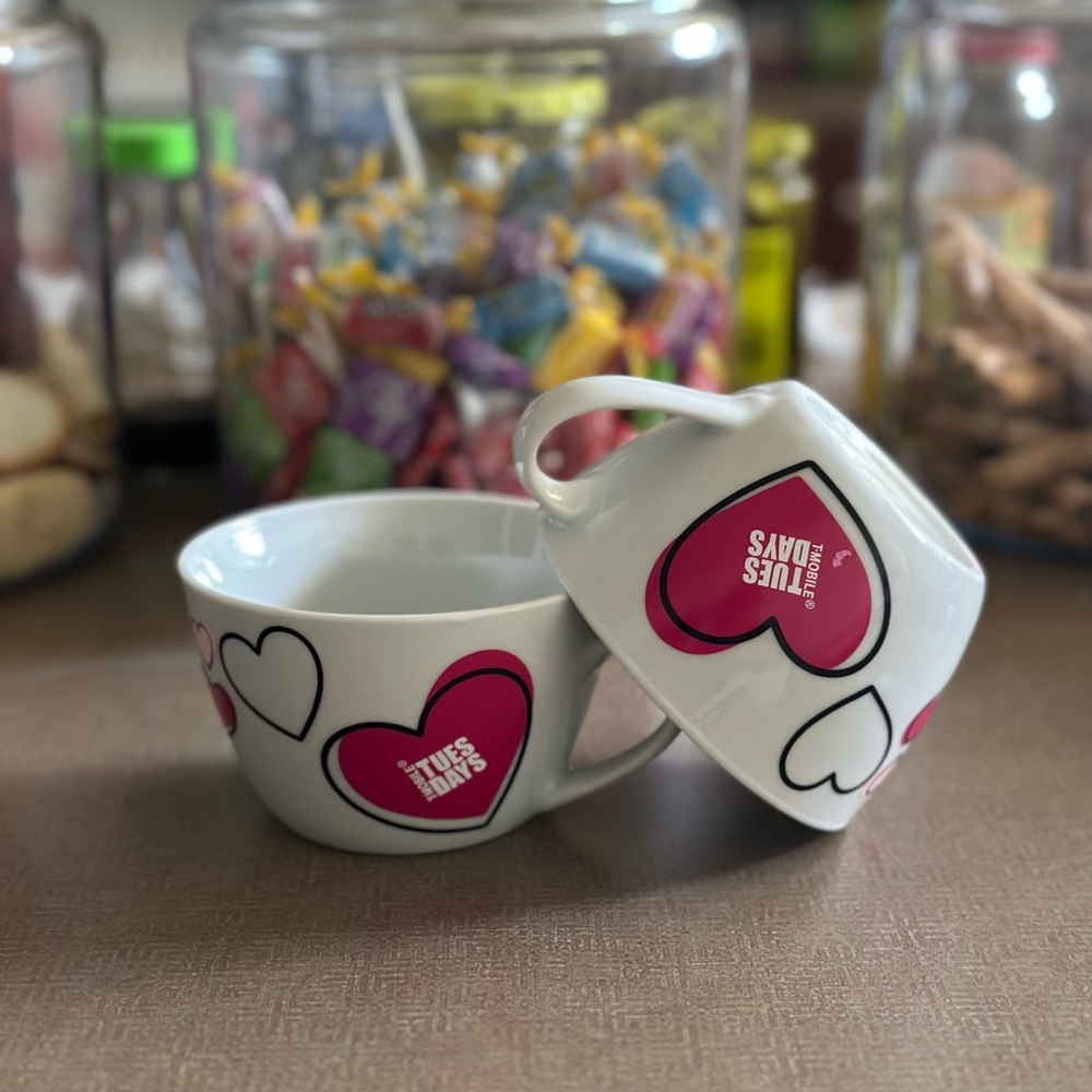 T mobile set of 2 mugs